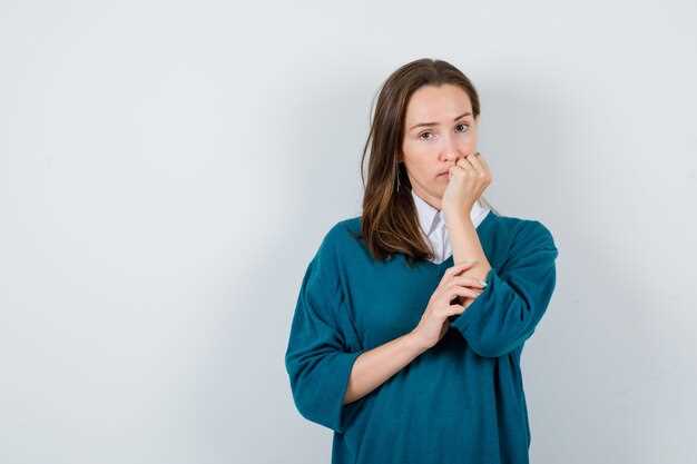 Описываются причины появления симптомов, похожих на горло, протирающееся наждачной бумагой